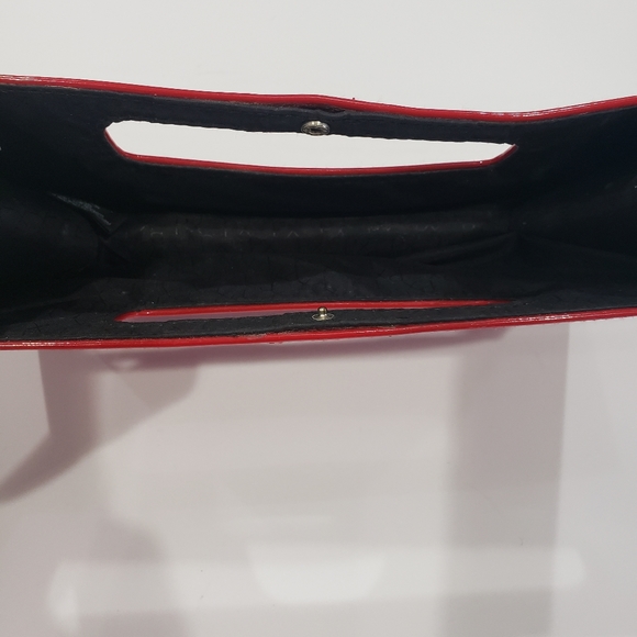 Red Clutch - Picture 4 of 4